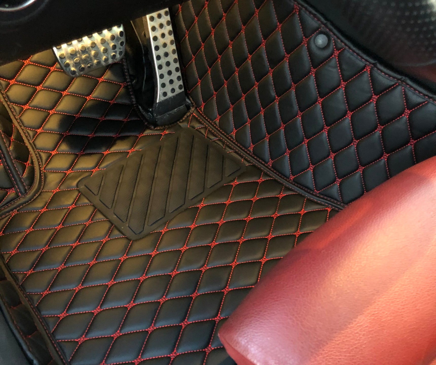 Diamond Custom Floor Mats for BMW 3-Series (2006-2011) (E90) (Sedan)